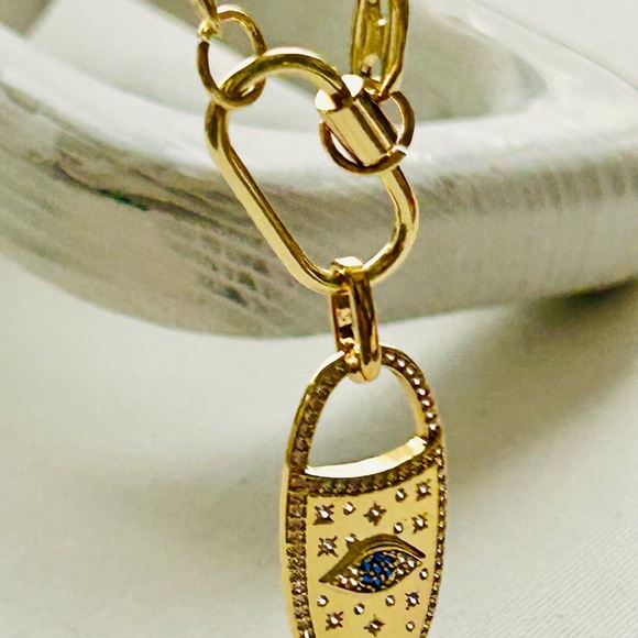 Evil eye pendant necklace, 18K gold plated necklace, carabiner connector NEW - Picture 7 of 9